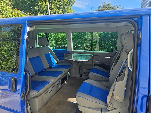 Volkswagen Multivan 5 of 7