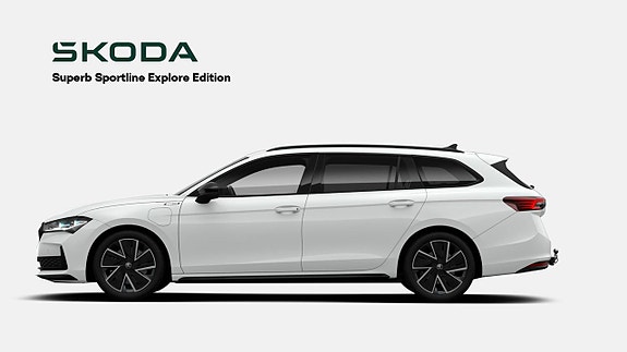 Skoda Superb 2 of 3