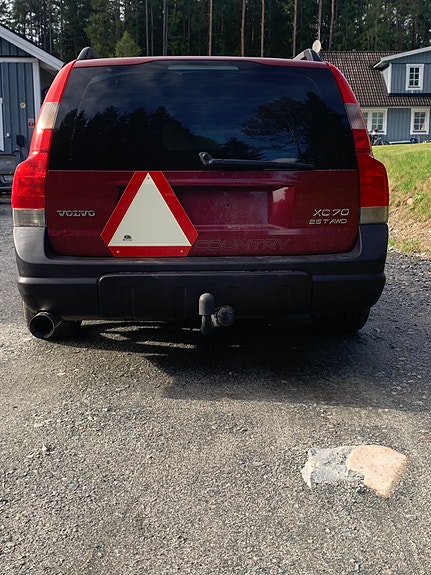 Volvo XC70 3 of 6