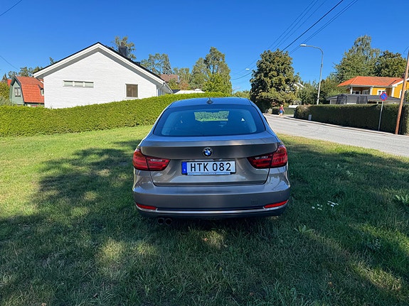 BMW 330d 3 of 13