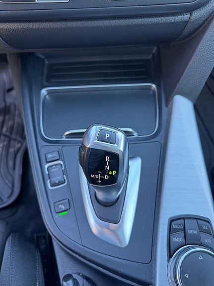 BMW 330d 10 of 13