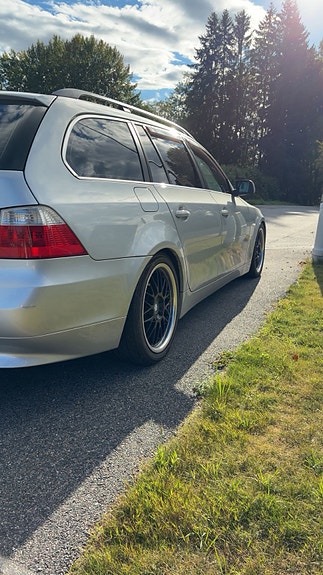 BMW 523i 7 of 7