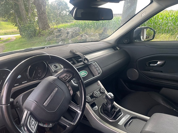Land Rover Range Rover Evoque 4 of 5
