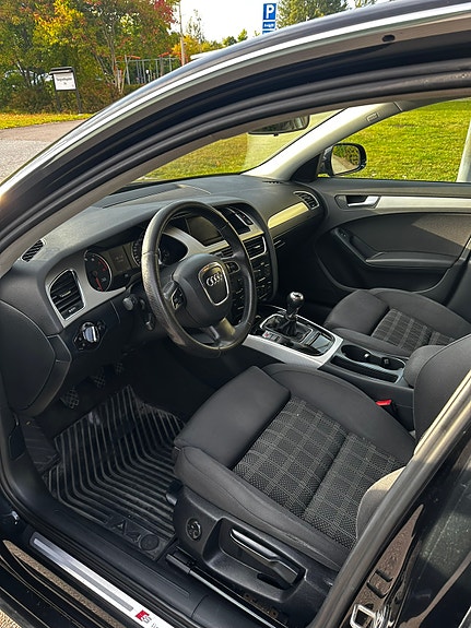 Audi A4 4 of 10