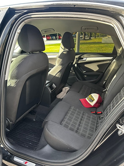 Audi A4 10 of 10