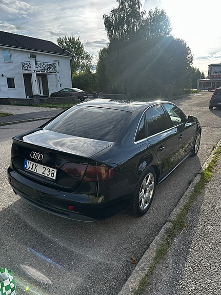 Audi A4 3 of 10
