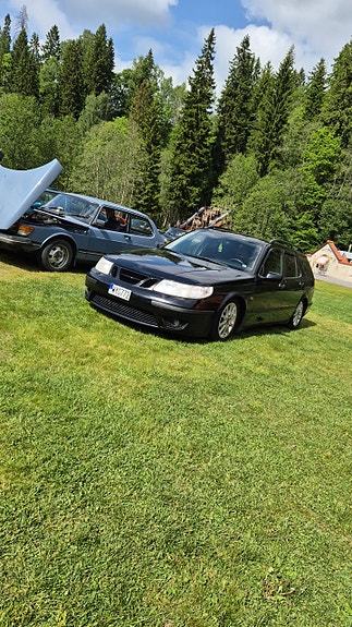 Saab 9-5 3 of 4