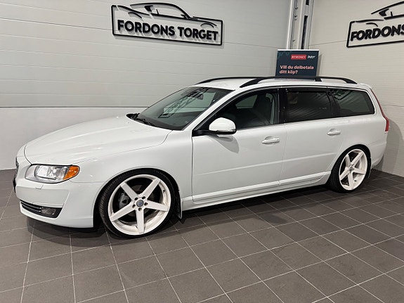 Volvo V70 4 of 23