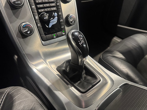 Volvo V70 16 of 23