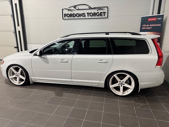 Volvo V70 5 of 23