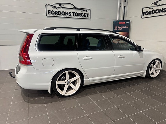Volvo V70 7 of 23