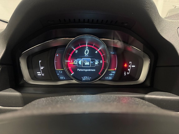 Volvo V70 17 of 23