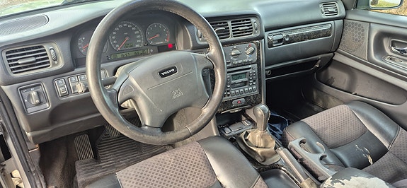 Volvo V70 5 of 5
