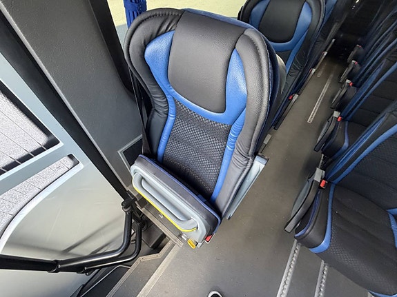 MERCEDES-BENZ SPRINTER 517 CDI 21 SITS 8 of 12