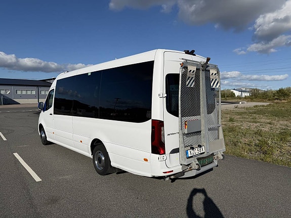 MERCEDES-BENZ SPRINTER 517 CDI 21 SITS 2 of 12