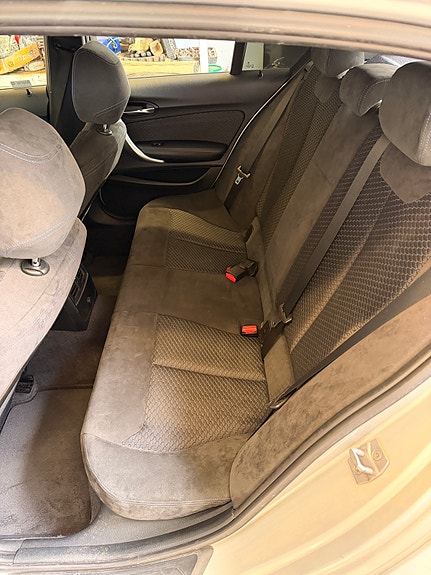 BMW 116i 10 of 11