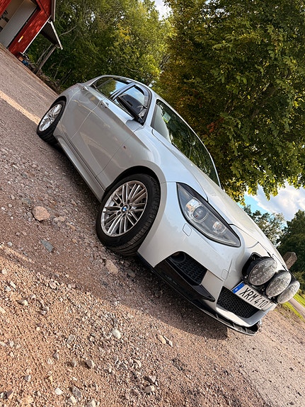BMW 116i 2 of 11
