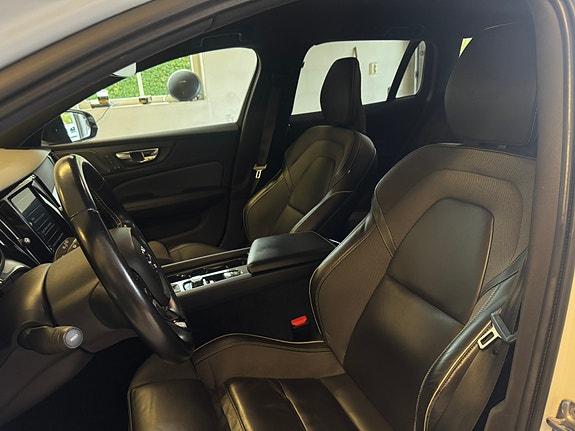 Volvo V60 9 of 13