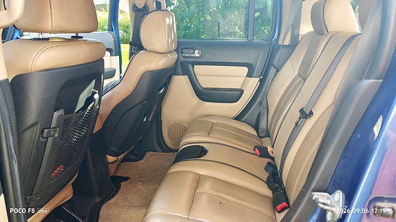 Hummer H3 8 of 12