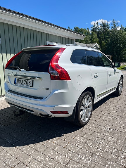 Volvo XC60 5 of 9