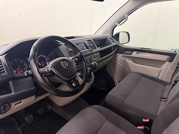 Volkswagen Transporter 18 of 24
