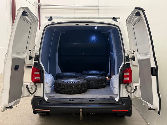 Volkswagen Transporter 13 of 24