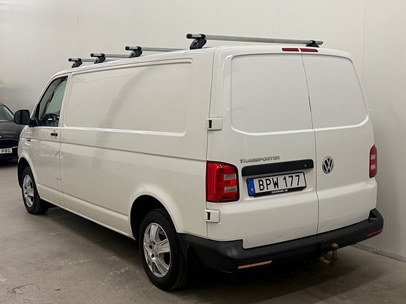 Volkswagen Transporter 11 of 24