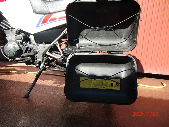 Yamaha XTZ660 Tenere 6 of 8