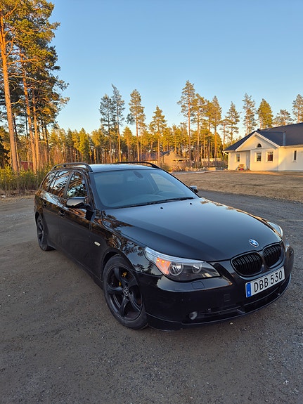 BMW 520d 3 of 5