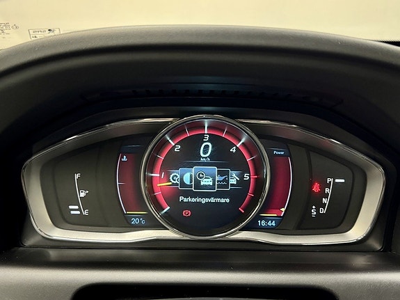 Volvo XC60 18 of 23