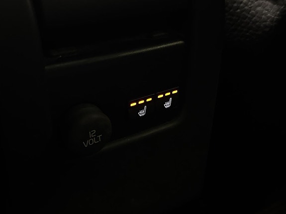 Volvo XC60 14 of 23