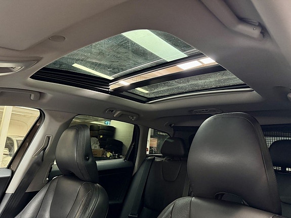 Volvo XC60 13 of 23