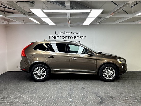 Volvo XC60 4 of 23