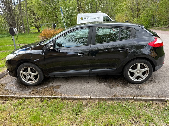 Renault Megane III 2 of 4