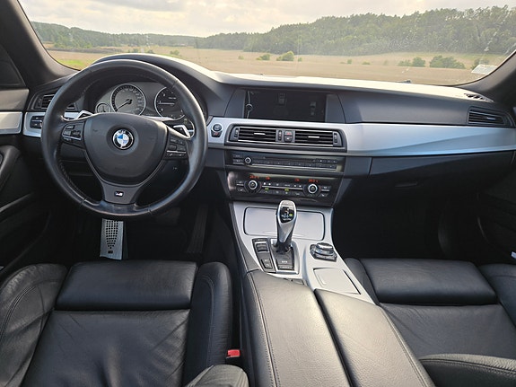 BMW 525d 11 of 13