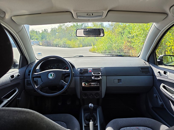 Skoda Fabia 4 of 8