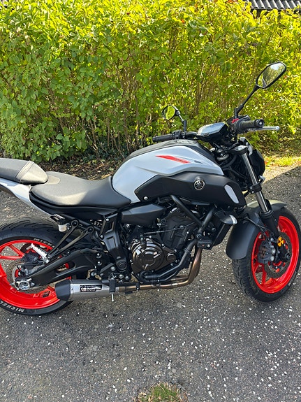 Yamaha MT-07 A2 3 of 8