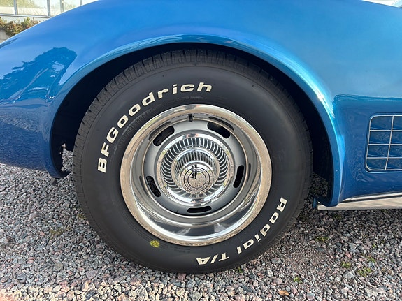 Chevrolet Corvette 6 of 8