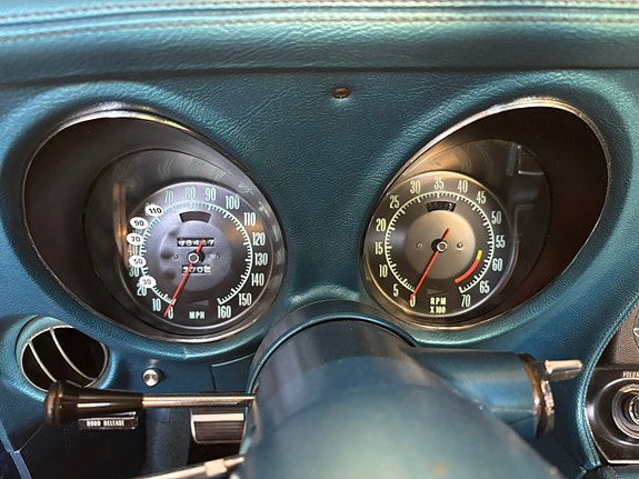 Chevrolet Corvette 7 of 8