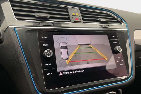 Volkswagen Tiguan 15 of 26