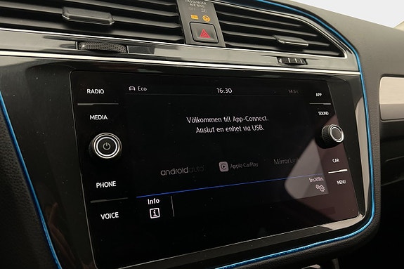Volkswagen Tiguan 18 of 26
