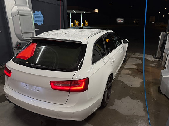 Audi A6 4 of 9