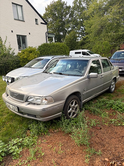 Volvo S70 2 of 11