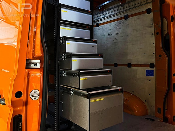Volkswagen Crafter 21 of 25