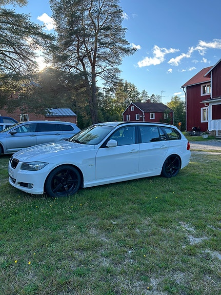 BMW 318d 3 of 7