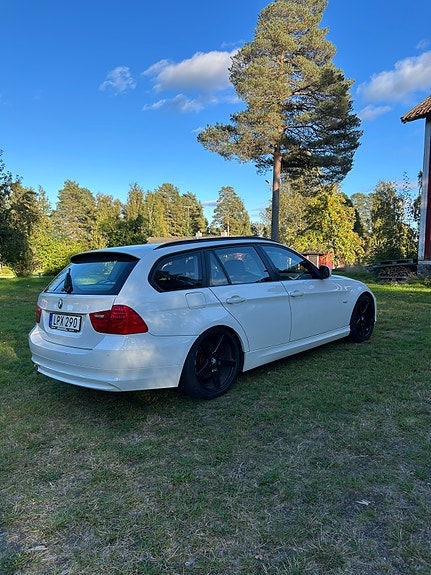 BMW 318d 4 of 7