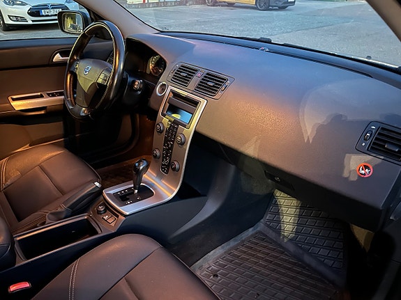 Volvo V50 16 of 26