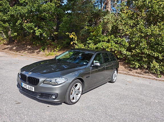 BMW 520d 3 of 5