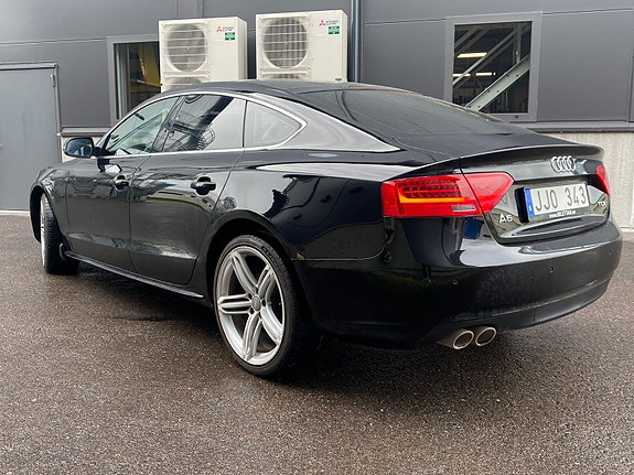 Audi A5 2 of 9