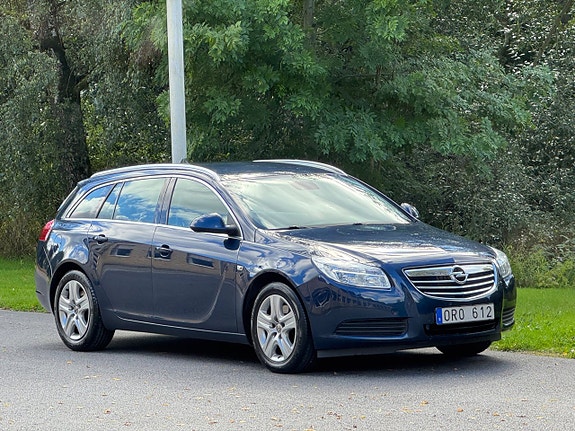 Opel Insignia 2 of 17